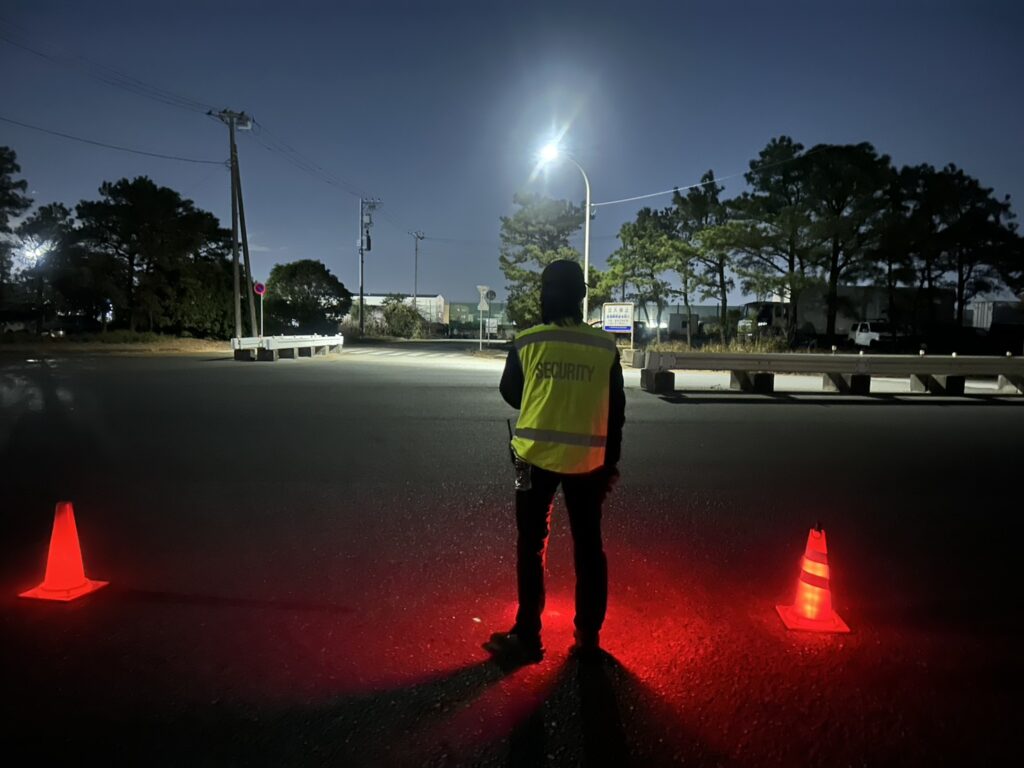 夜間警備実施
